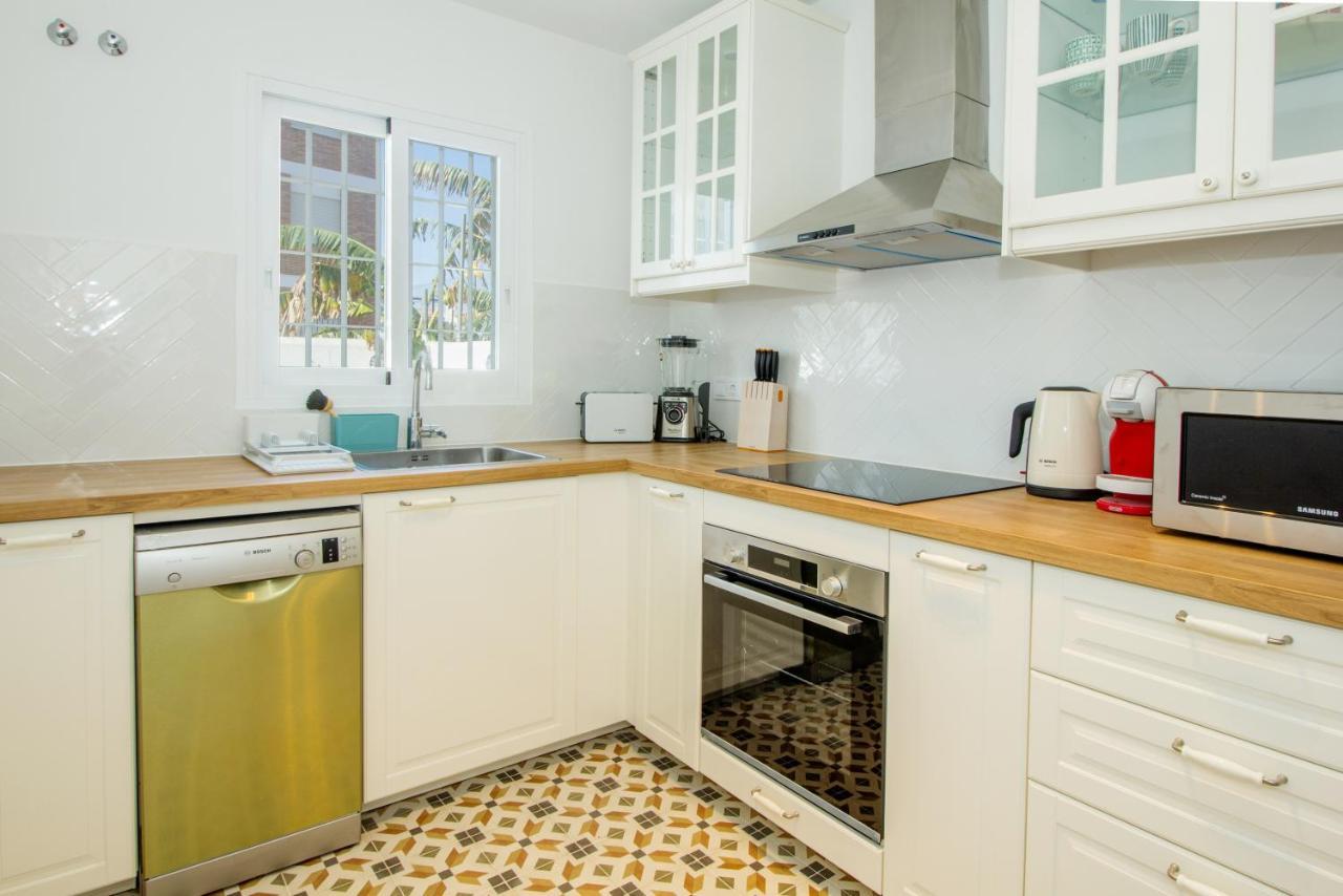 A Cozy And Elegant Townhouse Across The Beach Torre de Benagalbοn Εξωτερικό φωτογραφία