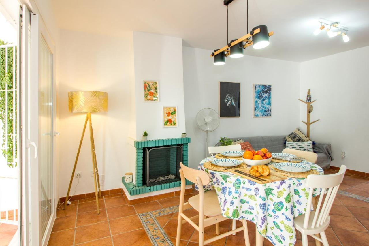A Cozy And Elegant Townhouse Across The Beach Torre de Benagalbοn Εξωτερικό φωτογραφία